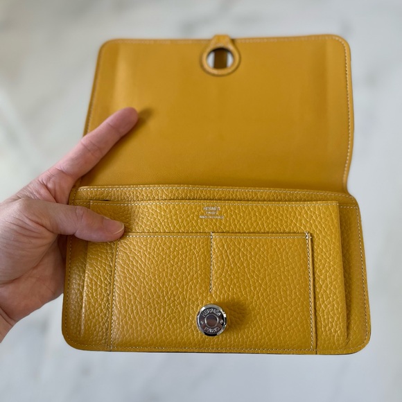 HERMES Style Bifold Wallet - Picture 10 of 10